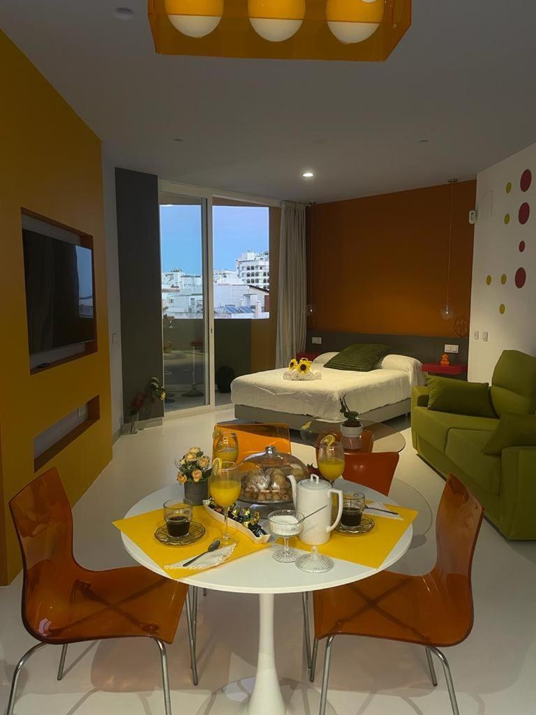 Lahola Glam Suites Torremolinos Buitenkant foto