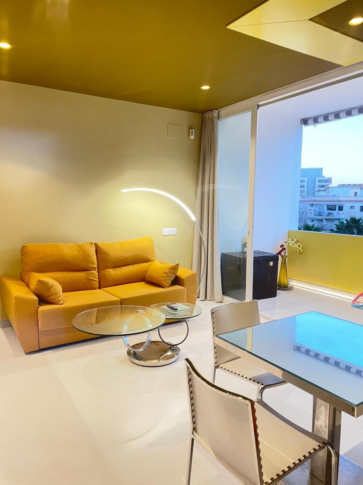 Lahola Glam Suites Torremolinos Buitenkant foto