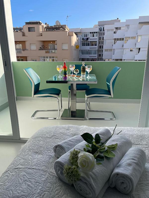 Lahola Glam Suites Torremolinos Buitenkant foto