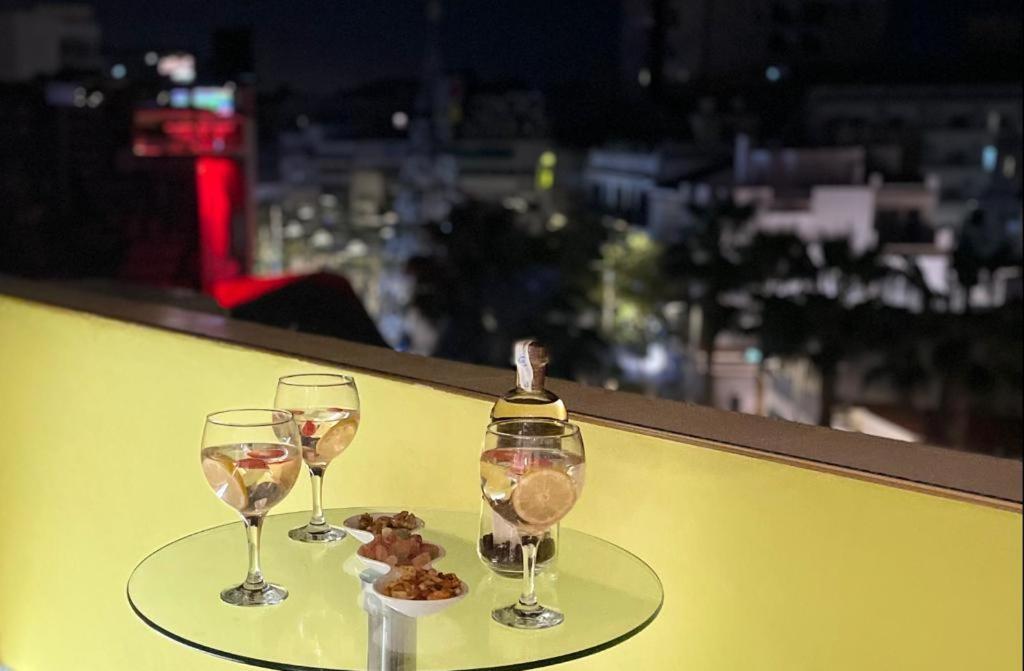 Lahola Glam Suites Torremolinos Buitenkant foto