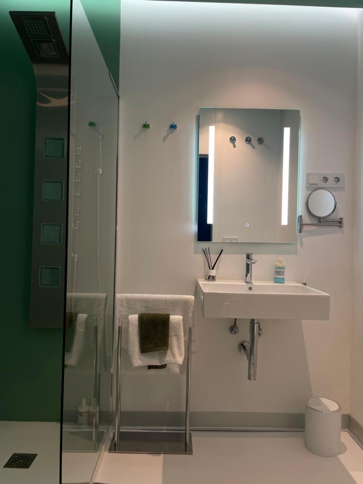 Lahola Glam Suites Torremolinos Buitenkant foto
