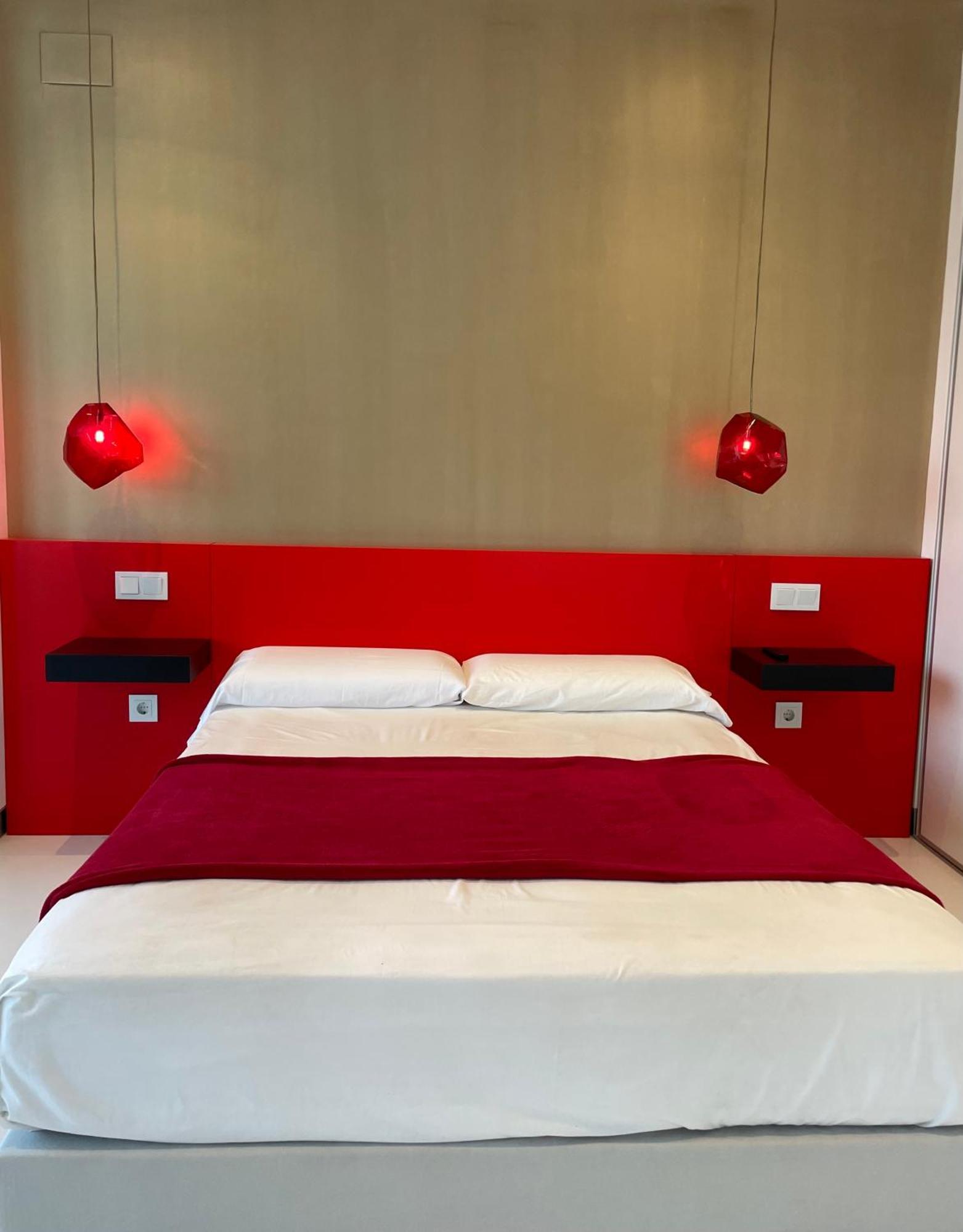 Lahola Glam Suites Torremolinos Buitenkant foto