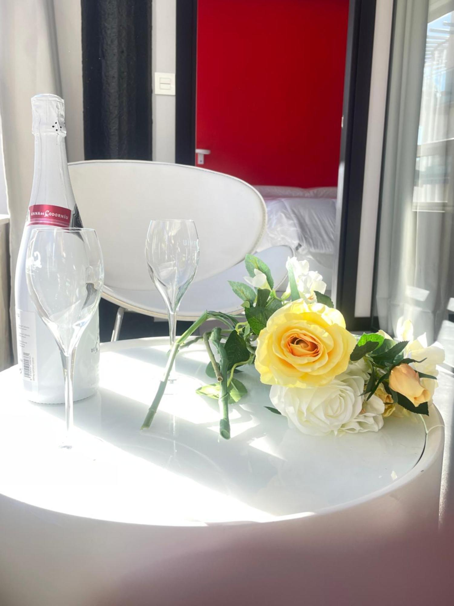 Lahola Glam Suites Torremolinos Buitenkant foto