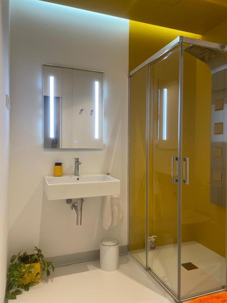 Lahola Glam Suites Torremolinos Kamer foto