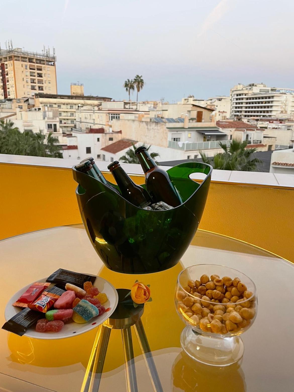 Lahola Glam Suites Torremolinos Kamer foto